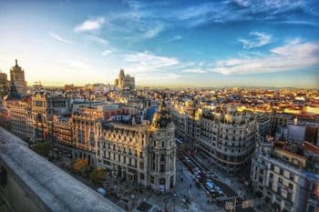 Mammutmarsch Madrid am 20.02.2027 in Madrid Symbolbild für Mammutmarsch Madrid